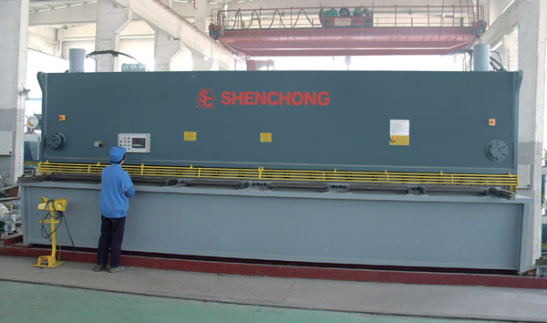 12x6000液壓剪板機(jī).jpg