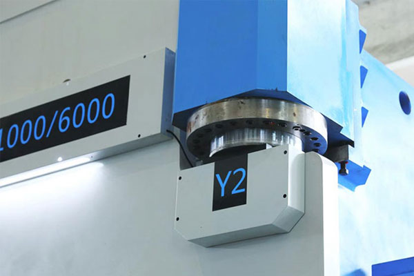 雙機(jī)聯(lián)動折彎機(jī)Y1、Y2